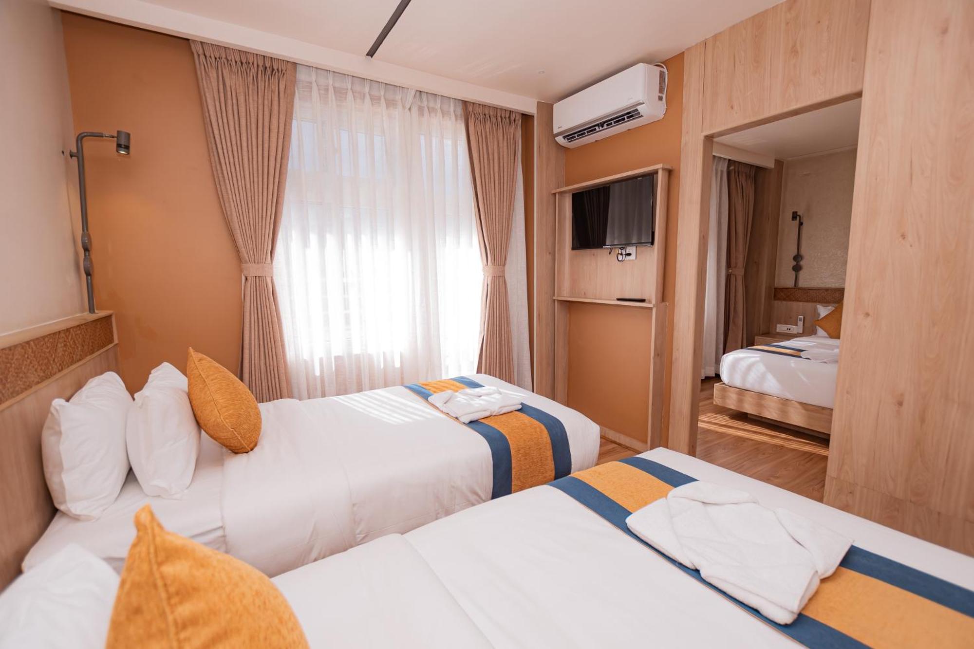 Hotel Vistara Katmandu Kültér fotó