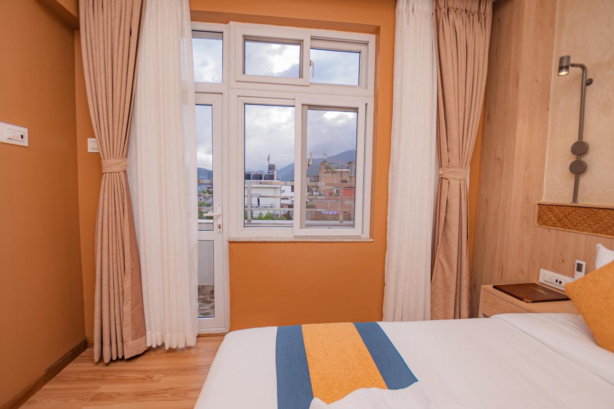 Hotel Vistara Katmandu Kültér fotó